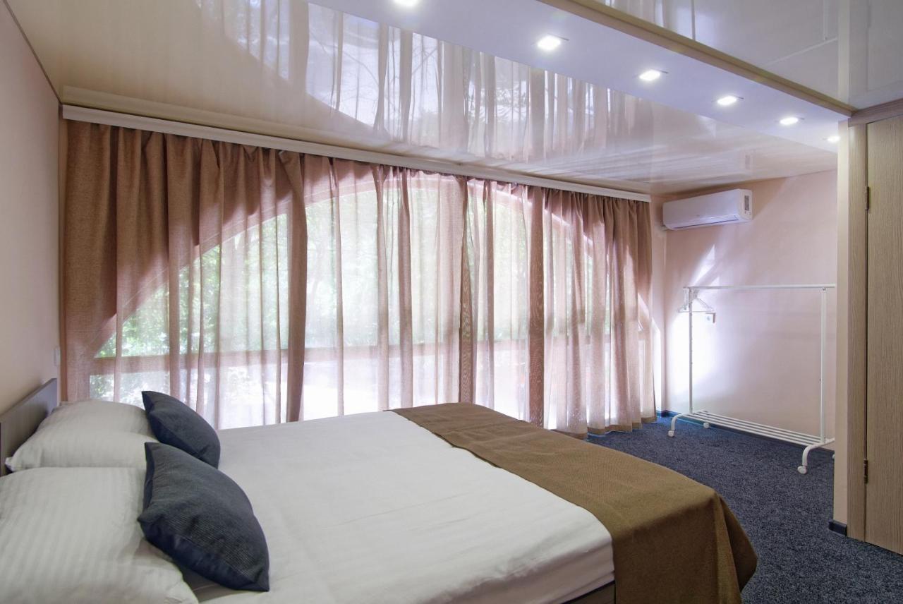 Arcadia Marine Hotel Odessa Exterior photo