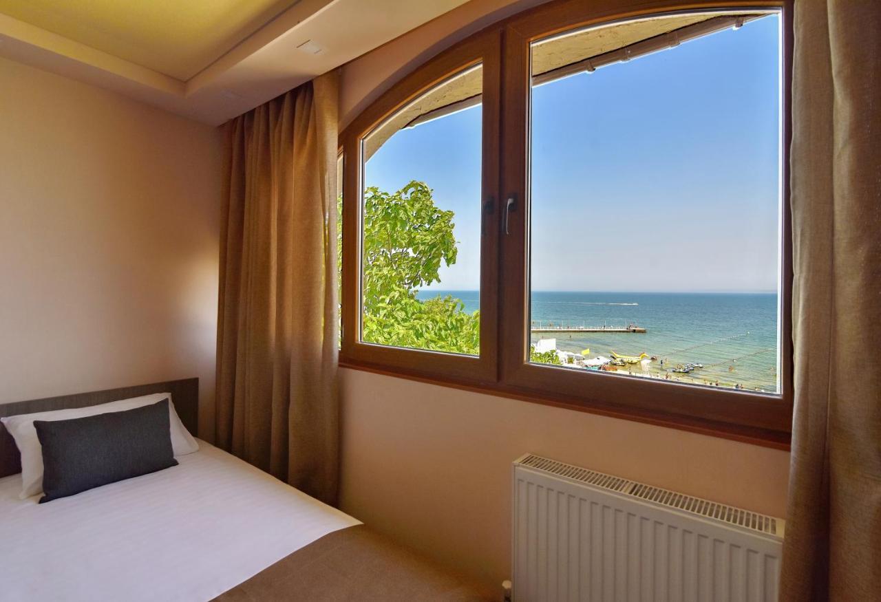 Arcadia Marine Hotel Odessa Exterior photo